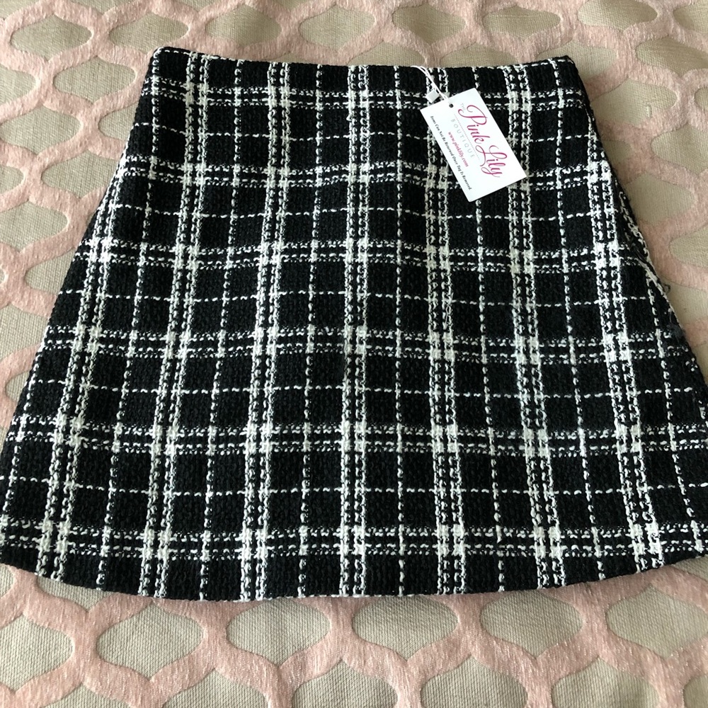 NWT Black & White Grid Skirt